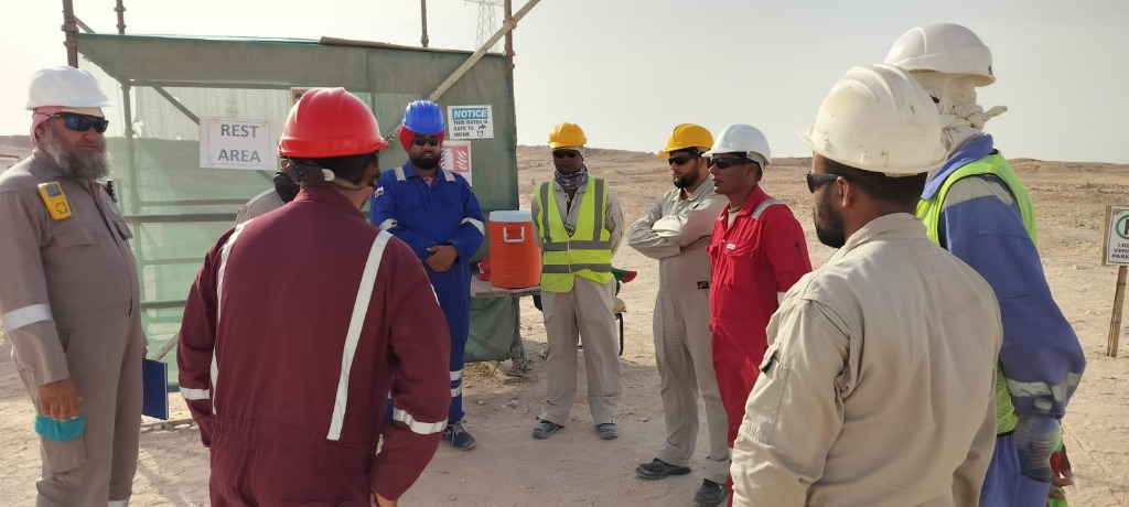 Site HSE Toolbox Talk at Rest Area